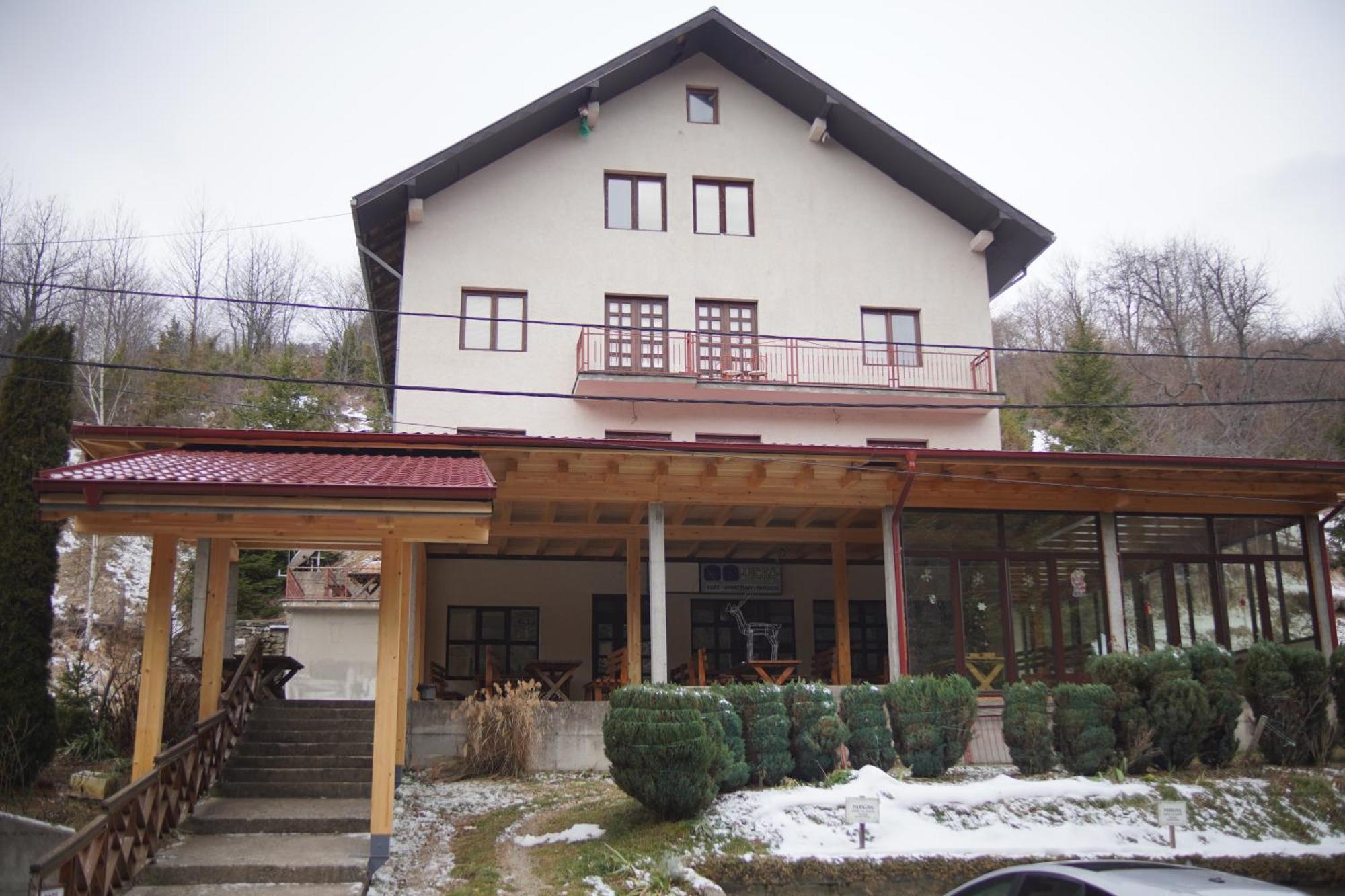 Apartments And Rooms Vicko Brzeće Екстериор снимка